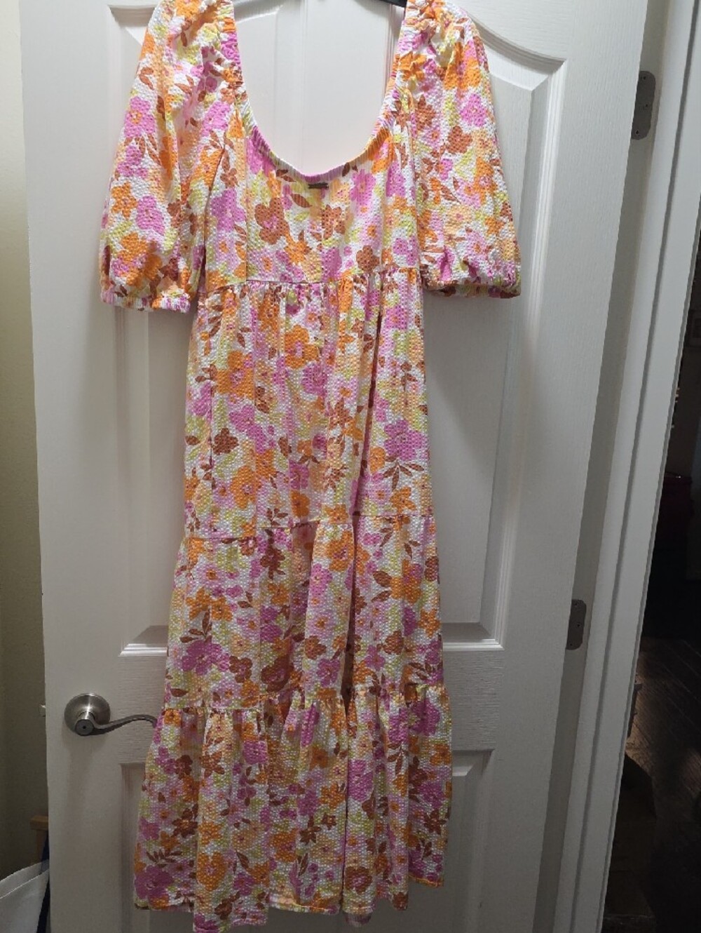 Billabong Floral Puff-Sleeve Maxi Dress in Pink & Orange - Picture 7 of 10